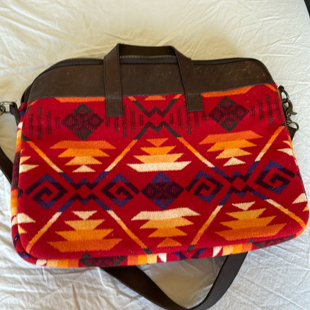 Pendleton aztec laptop bag briefcase red